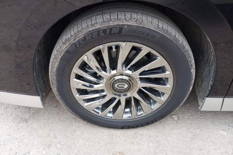 Used GAC Trumpchi M8 2024 Zongshi Series 400T Ultimate Edition Left Front Wheel Hub