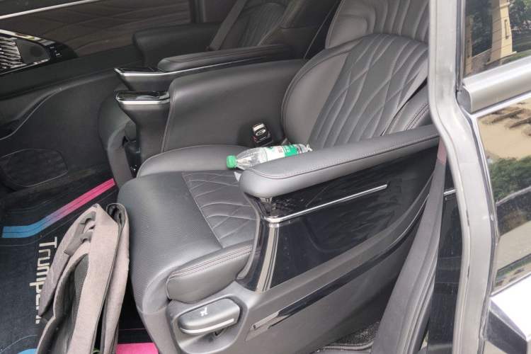 Used GAC Trumpchi M8 2024 Master Series 400T Prestige Edition Left Rear Seat