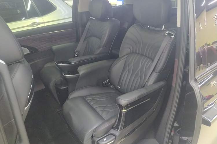 Used GAC Trumpchi M8 2024 Master Series 400T Ultimate Edition Left Rear Seat