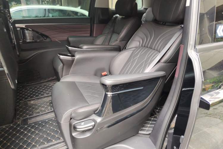 Used GAC Trumpchi M8 2024 Master Series 400T Prestige Edition Left Rear Seat