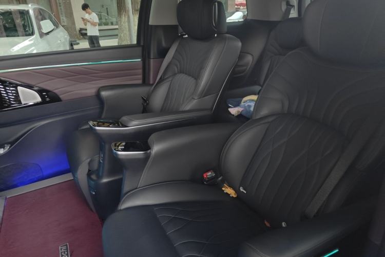 Used GAC Trumpchi M8 2024 Master Series 400T Ultimate Edition Left Rear Seat