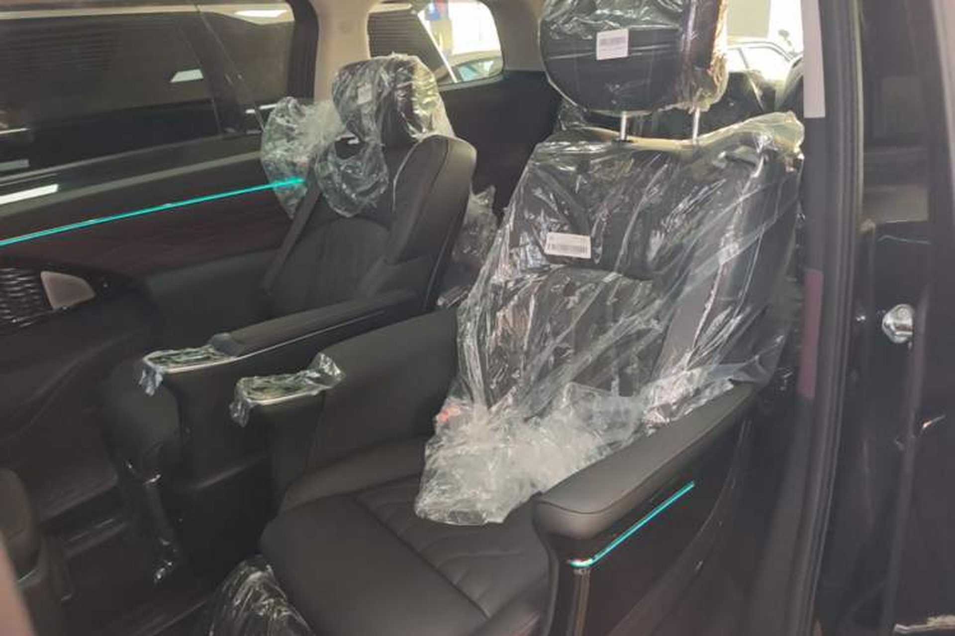 Used GAC Trumpchi M8 2024 Master Series 400T Ultimate Edition Left Rear Seat