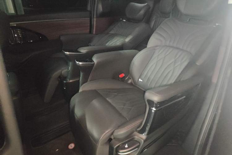 Used GAC Trumpchi M8 2024 Master Series 400T Prestige Edition Left Rear Seat