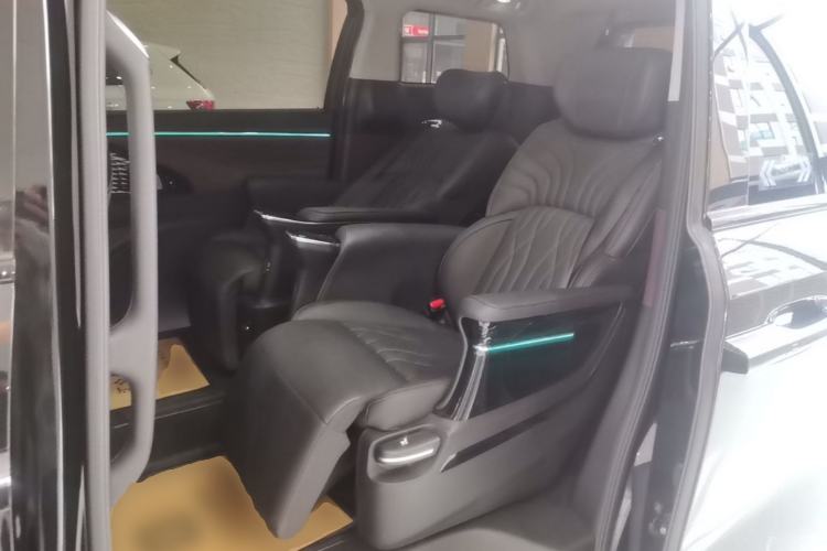 Used GAC Trumpchi M8 2024 Master Series 400T Ultimate Edition Left Rear Seat
