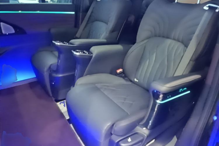 Used GAC Trumpchi M8 2024 Master Series 400T Ultimate Edition Left Rear Seat