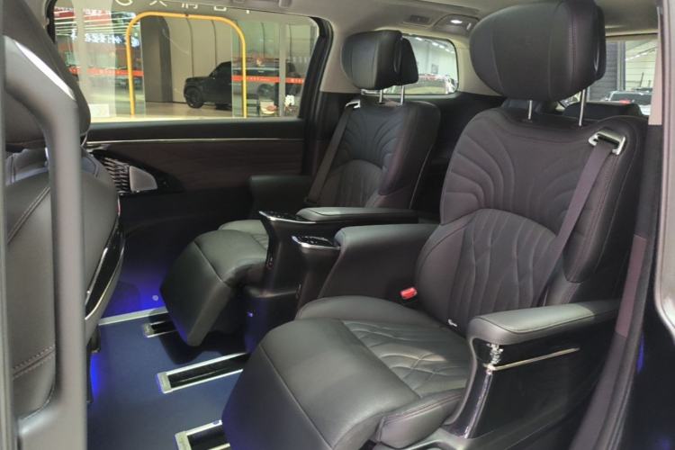 Used GAC Trumpchi M8 2024 Master Series 400T Ultimate Edition Left Rear Seat