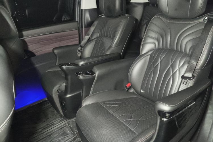 Used GAC Trumpchi M8 2024 Master Series 400T Prestige Edition Left Rear Seat