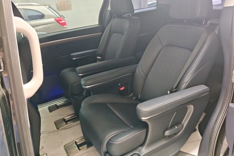 Used GAC Trumpchi M8 2024 Lingxiu Series 390T Luxury Edition Left Rear Seat
