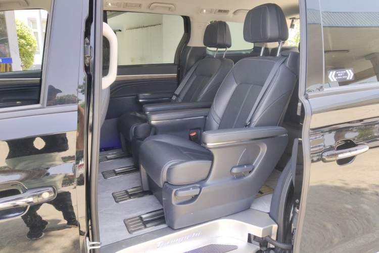 Used GAC Trumpchi M8 2024 Lingxiu Series 390T Deluxe Edition Left Rear Seat