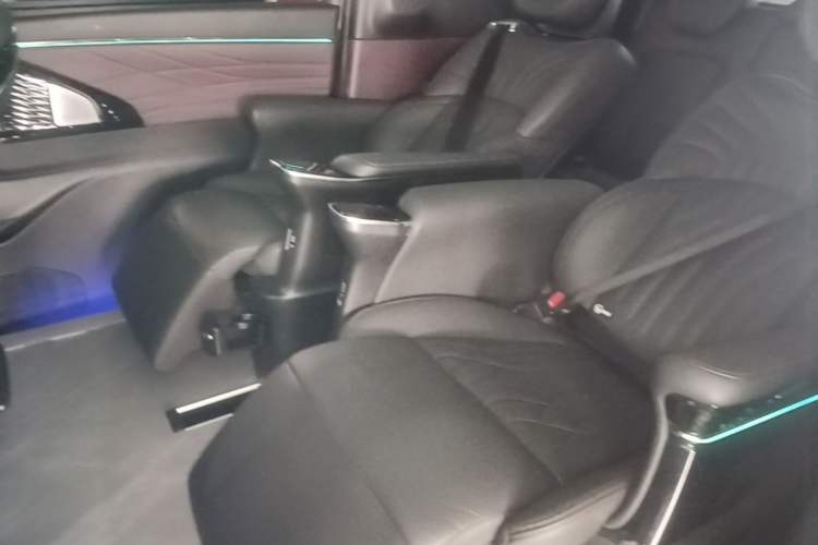 Used GAC Trumpchi M8 2024 Master Series 400T Ultimate Edition Left Rear Seat