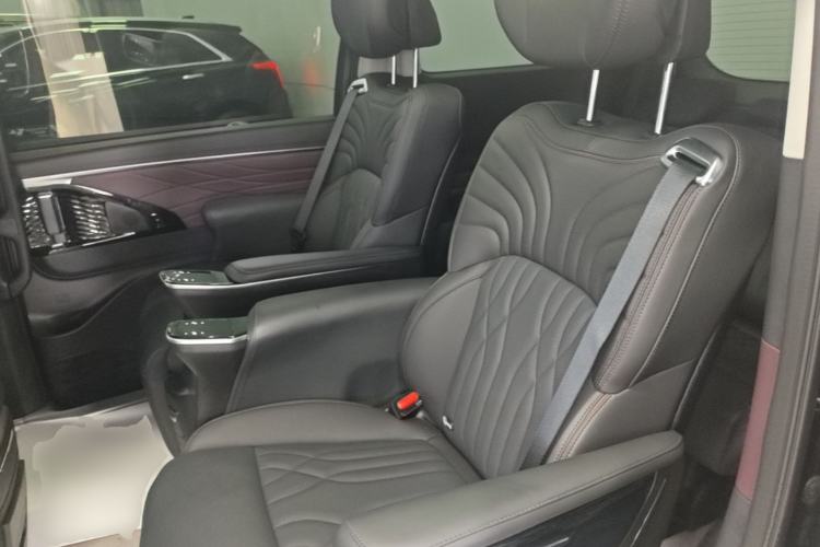 Used GAC Trumpchi M8 2024 Master Series 400T Prestige Edition Left Rear Seat