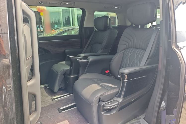 Used GAC Trumpchi M8 2024 Master Series 400T Prestige Edition Left Rear Seat