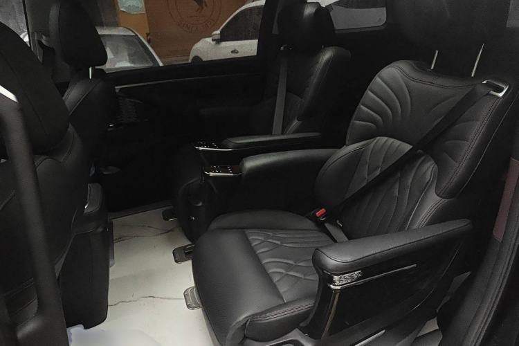 Used GAC Trumpchi M8 2024 Master Series 400T Prestige Edition Left Rear Seat