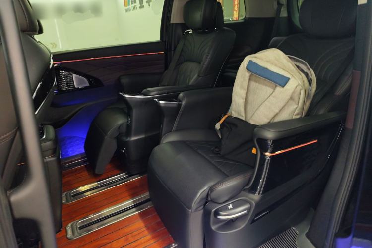 Used GAC Trumpchi M8 2024 Master Series 400T Ultimate Edition Left Rear Seat