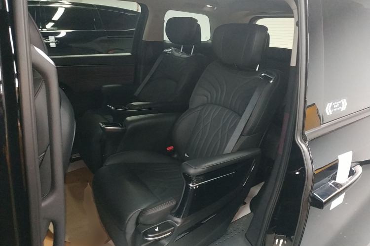 Used GAC Trumpchi M8 2024 Master Series 400T Prestige Edition Left Rear Seat