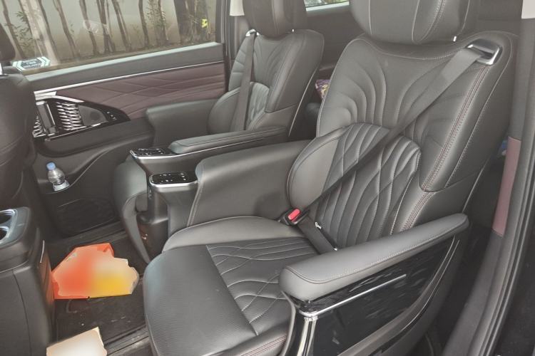 Used GAC Trumpchi M8 2024 Master Series 400T Prestige Edition Left Rear Seat