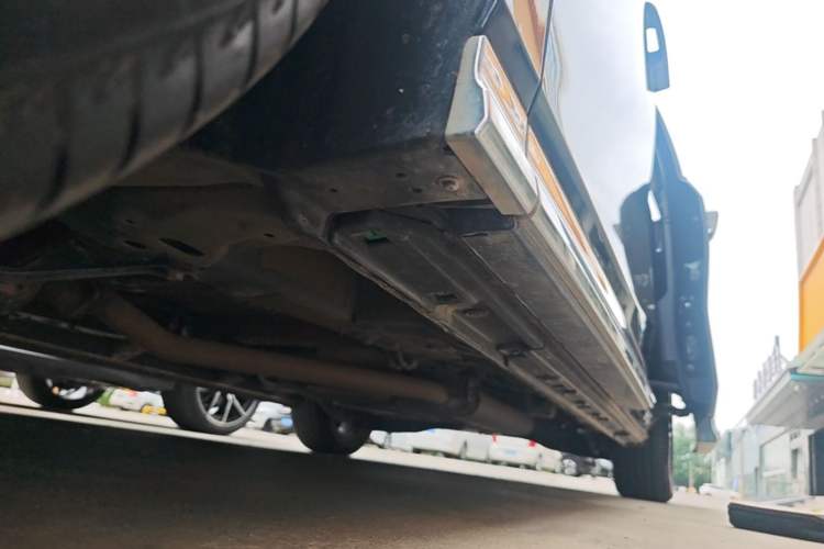 Used GAC Trumpchi M8 2024 Master Series 400T Prestige Edition Left Side Sill
