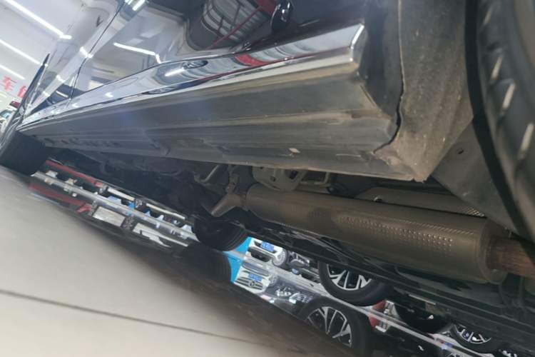 Used GAC Trumpchi M8 2024 Master Series 400T Ultimate Edition Left Side Sill