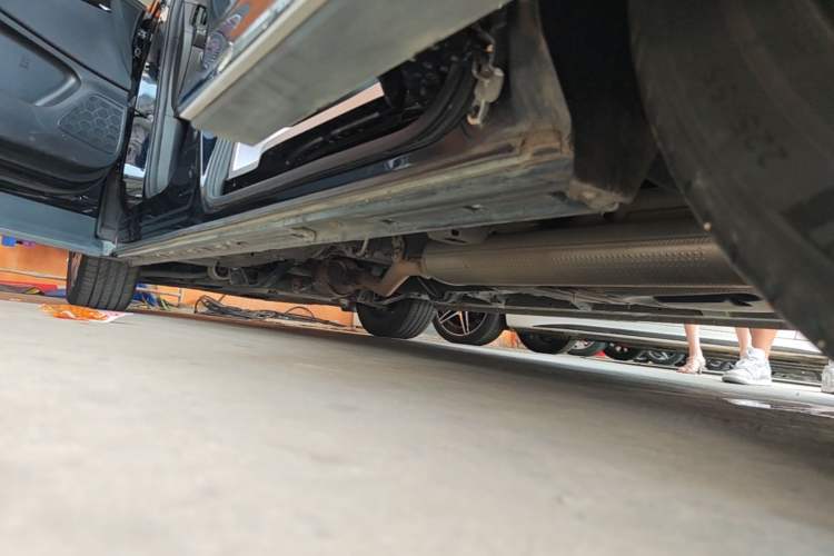 Used GAC Trumpchi M8 2024 Master Series 400T Ultimate Edition Left Side Sill