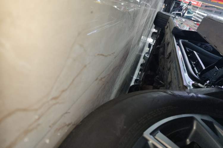 Used GAC Trumpchi M8 2024 Master Series 400T Prestige Edition Left Side Sill