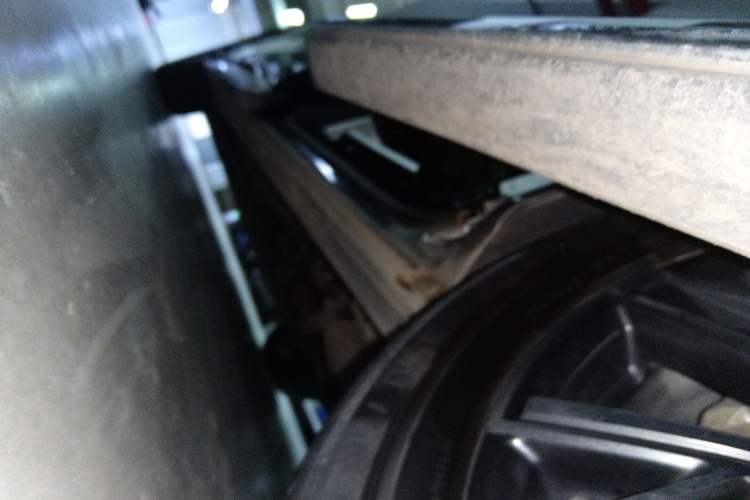 Used GAC Trumpchi M8 2024 Master Series 400T Ultimate Edition Left Side Sill