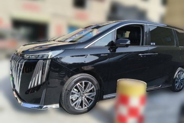 Używany GAC Trumpchi M8 2024 Master Series 400T Ultimate Edition