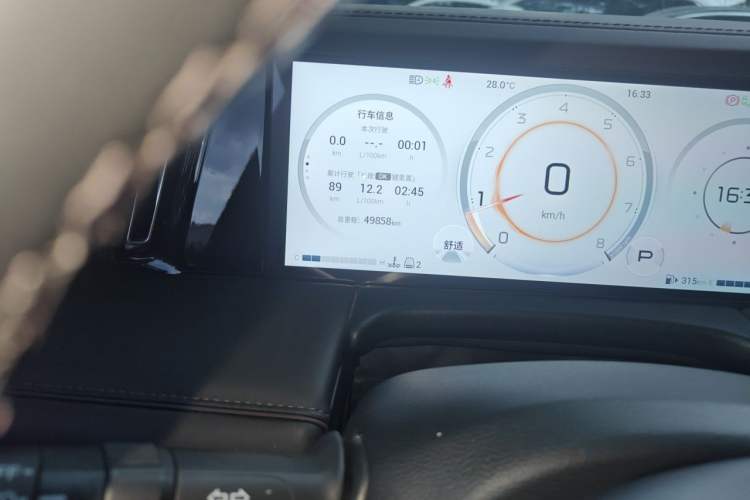 Used GAC Trumpchi M8 2024 Master Series 400T Ultimate Edition Odometer Close Up