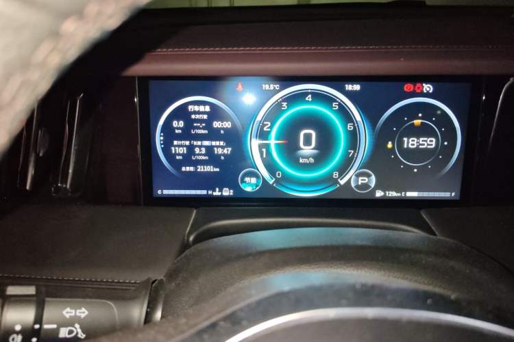 Used GAC Trumpchi M8 2024 Master Series 400T Prestige Edition Odometer Close Up