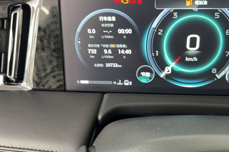 Used GAC Trumpchi M8 2024 Master Series 400T Prestige Edition Odometer Close Up