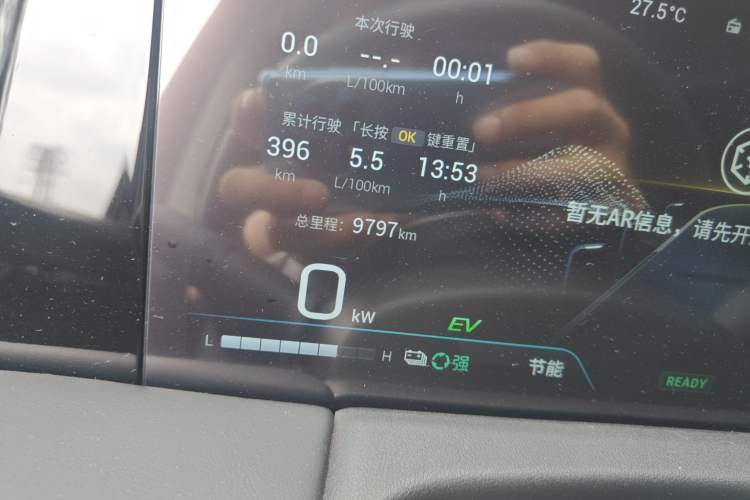 Used GAC Trumpchi M8 2024 Master Series Super Hybrid Edition Odometer Close Up