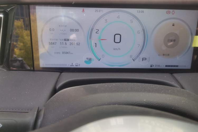 Used GAC Trumpchi M8 2024 Master Series 400T Prestige Edition Odometer Close Up