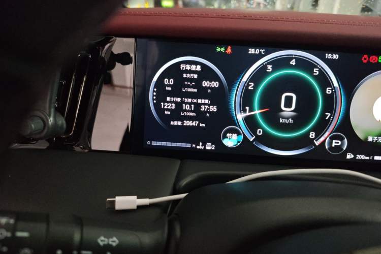 Used GAC Trumpchi M8 2024 Zongshi Series 400T Pioneer Edition Odometer Close Up