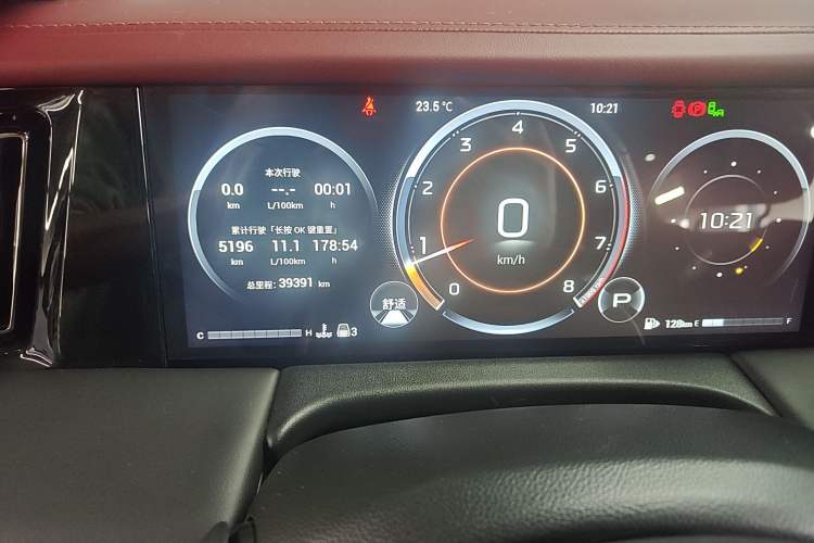 Used GAC Trumpchi M8 2024 Zongshi Series 400T Pioneer Edition Odometer Close Up