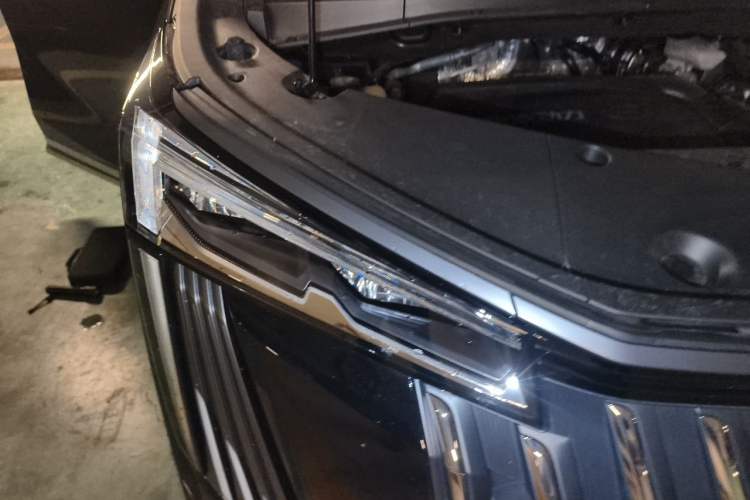 Used GAC Trumpchi M8 2024 Master Series 400T Prestige Edition Right Front Headlight