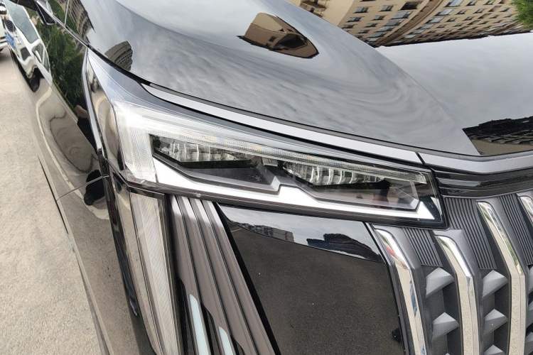 Used GAC Trumpchi M8 2024 Master Series 400T Prestige Edition Right Front Headlight