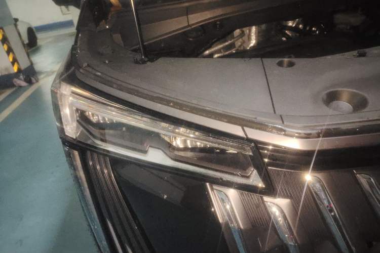 Used GAC Trumpchi M8 2024 Master Series 400T Prestige Edition Right Front Headlight