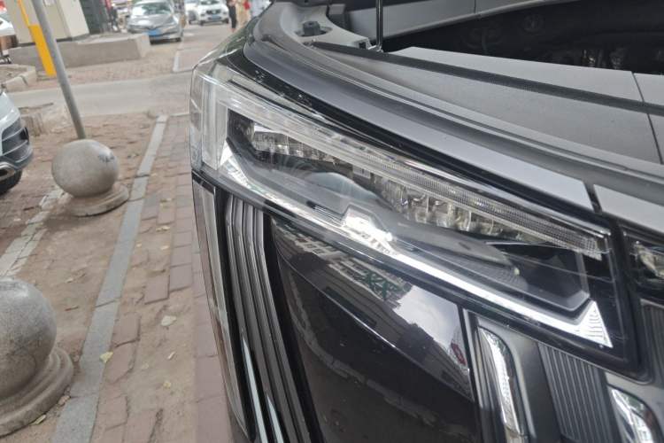 Used GAC Trumpchi M8 2024 Master Series 400T Ultimate Edition Right Front Headlight