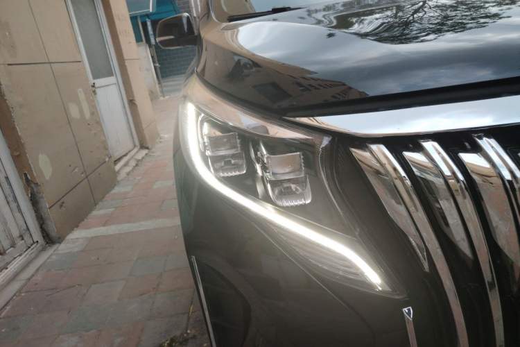 Used GAC Trumpchi M8 2024 Lingxiu Series 390T Deluxe Edition Right Front Headlight