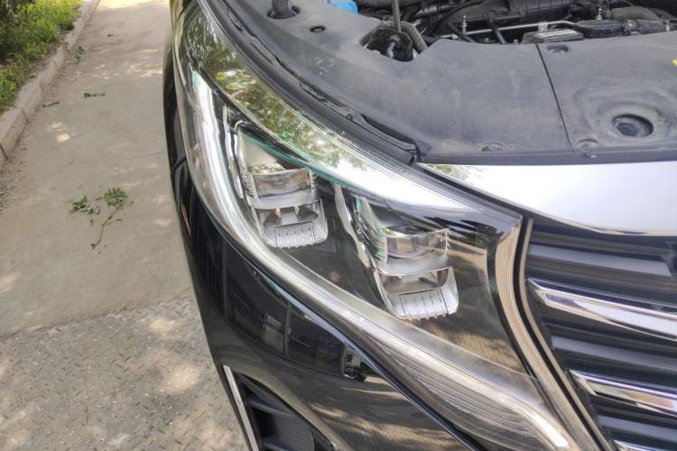 Used GAC Trumpchi M8 2024 Lingxiu Series 390T Deluxe Edition Right Front Headlight