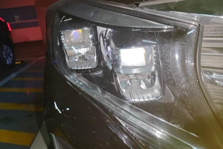 Used GAC Trumpchi M8 2024 Lingxiu Series 390T Deluxe Edition Right Front Headlight