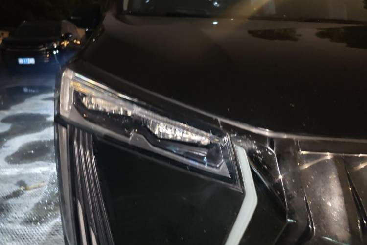 Used GAC Trumpchi M8 2024 Master Series 400T Prestige Edition Right Front Headlight