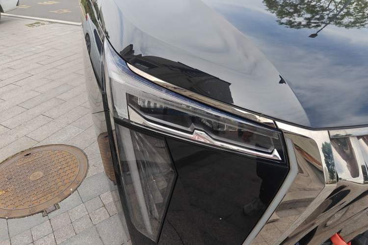 Used GAC Trumpchi M8 2024 Zongshi Series 400T Ultimate Edition Right Front Headlight