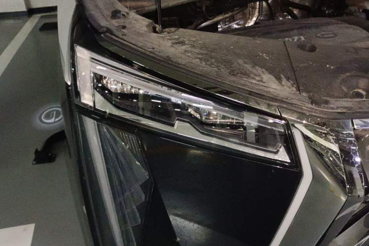 Used GAC Trumpchi M8 2024 Zongshi Series 400T Ultimate Edition Right Front Headlight