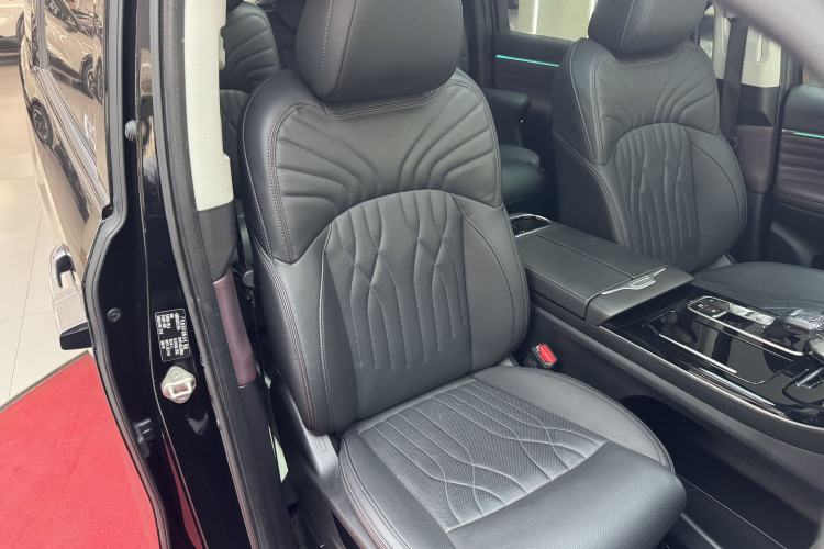 Used GAC Trumpchi M8 2024 Master Series 400T Ultimate Edition Right Front Seat