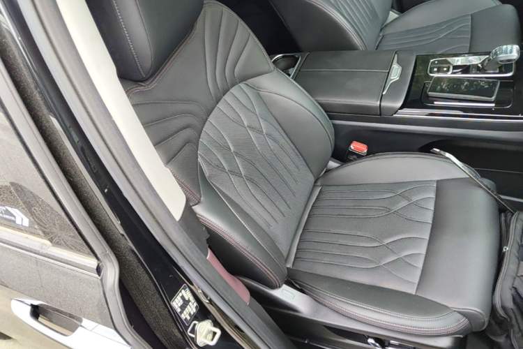 Used GAC Trumpchi M8 2024 Master Series 400T Ultimate Edition Right Front Seat