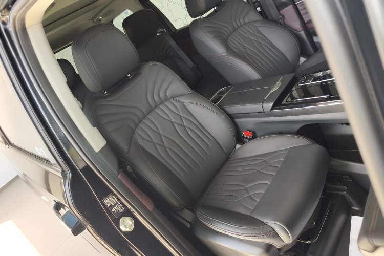 Used GAC Trumpchi M8 2024 Master Series 400T Prestige Edition Right Front Seat