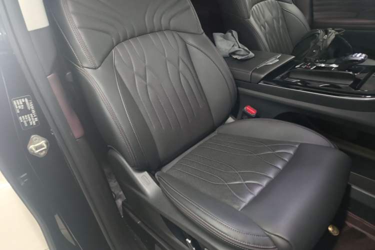 Used GAC Trumpchi M8 2024 Master Series 400T Ultimate Edition Right Front Seat