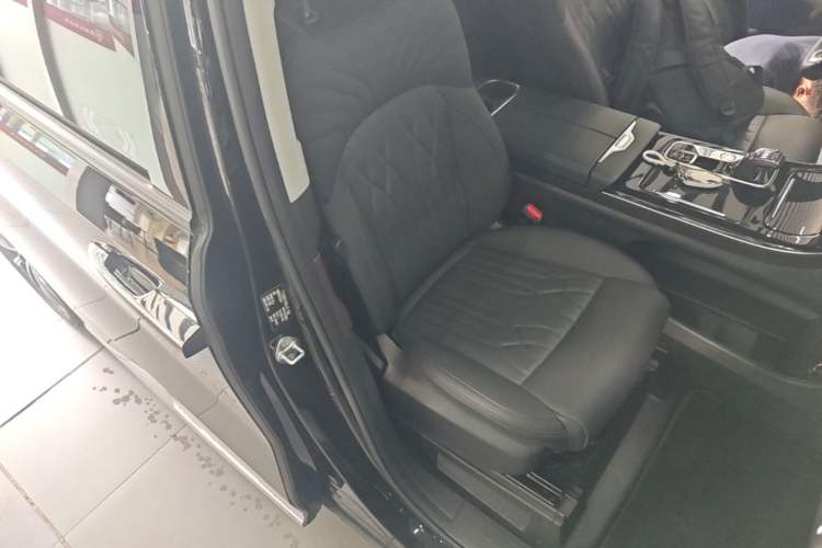 Used GAC Trumpchi M8 2024 Master Series 400T Prestige Edition Right Front Seat