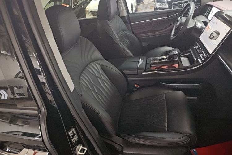 Used GAC Trumpchi M8 2024 Master Series 400T Prestige Edition Right Front Seat