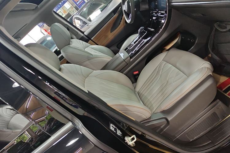 Used GAC Trumpchi M8 2024 Master Series 400T Prestige Edition Right Front Seat